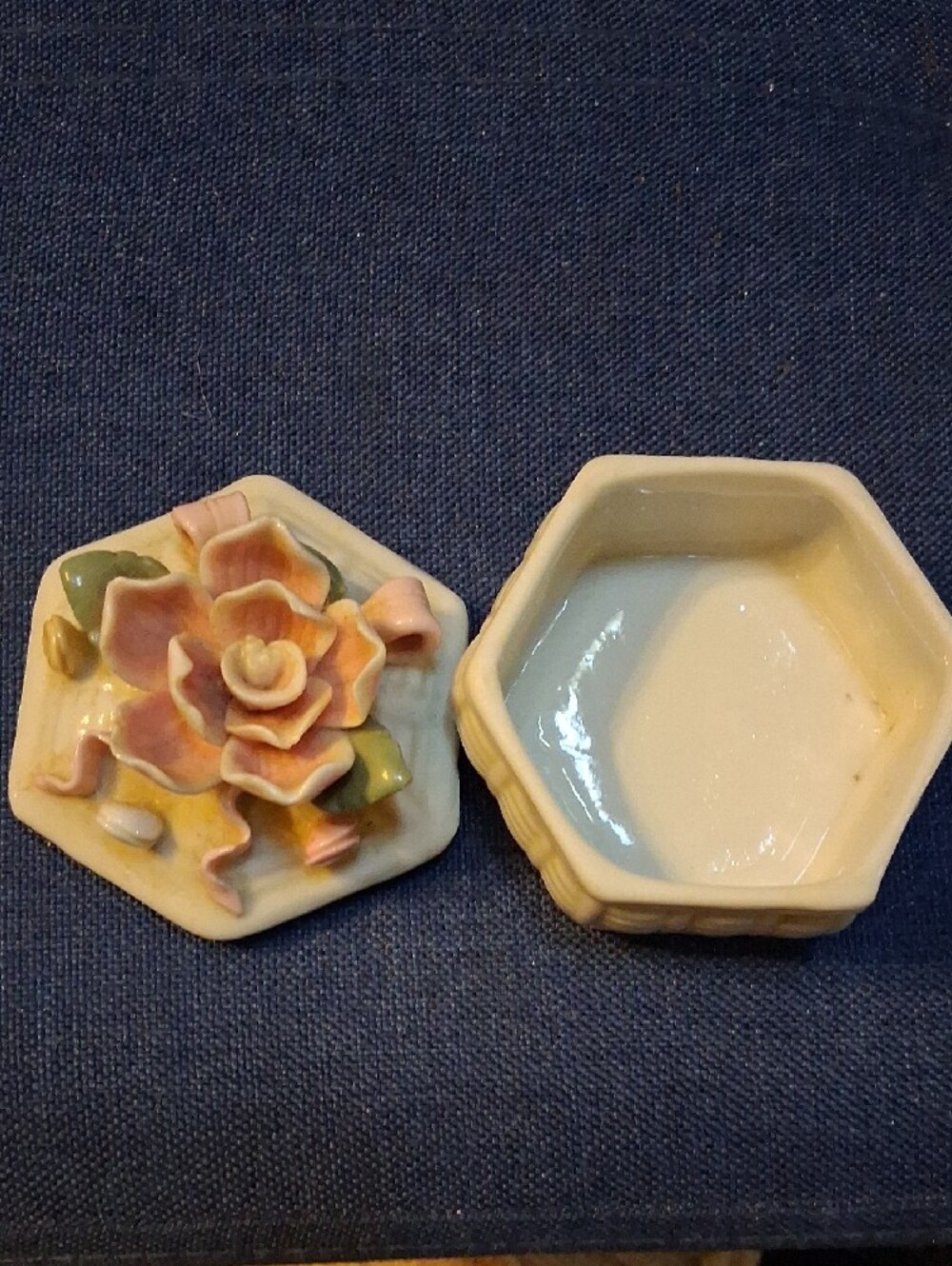 Vintage Pink and Green Porcelain Rose Trinket Box - Picture 2 of 3